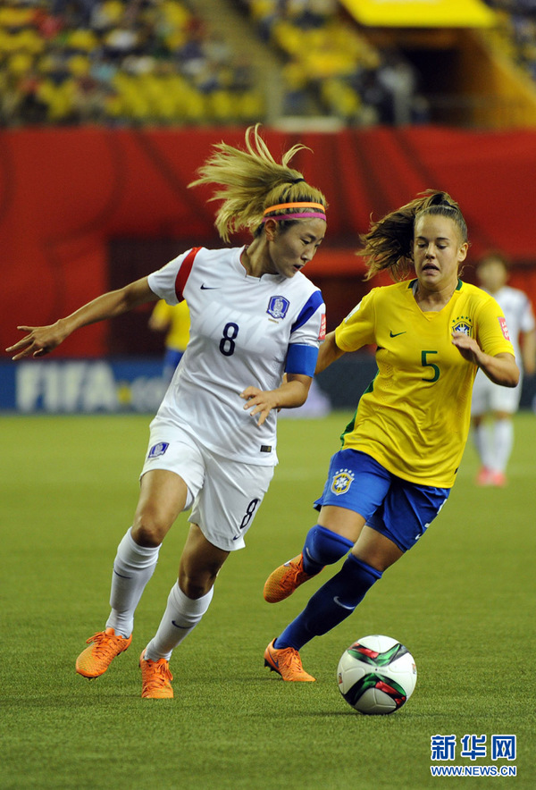 加拿大女足小组赛告捷，喜获三分