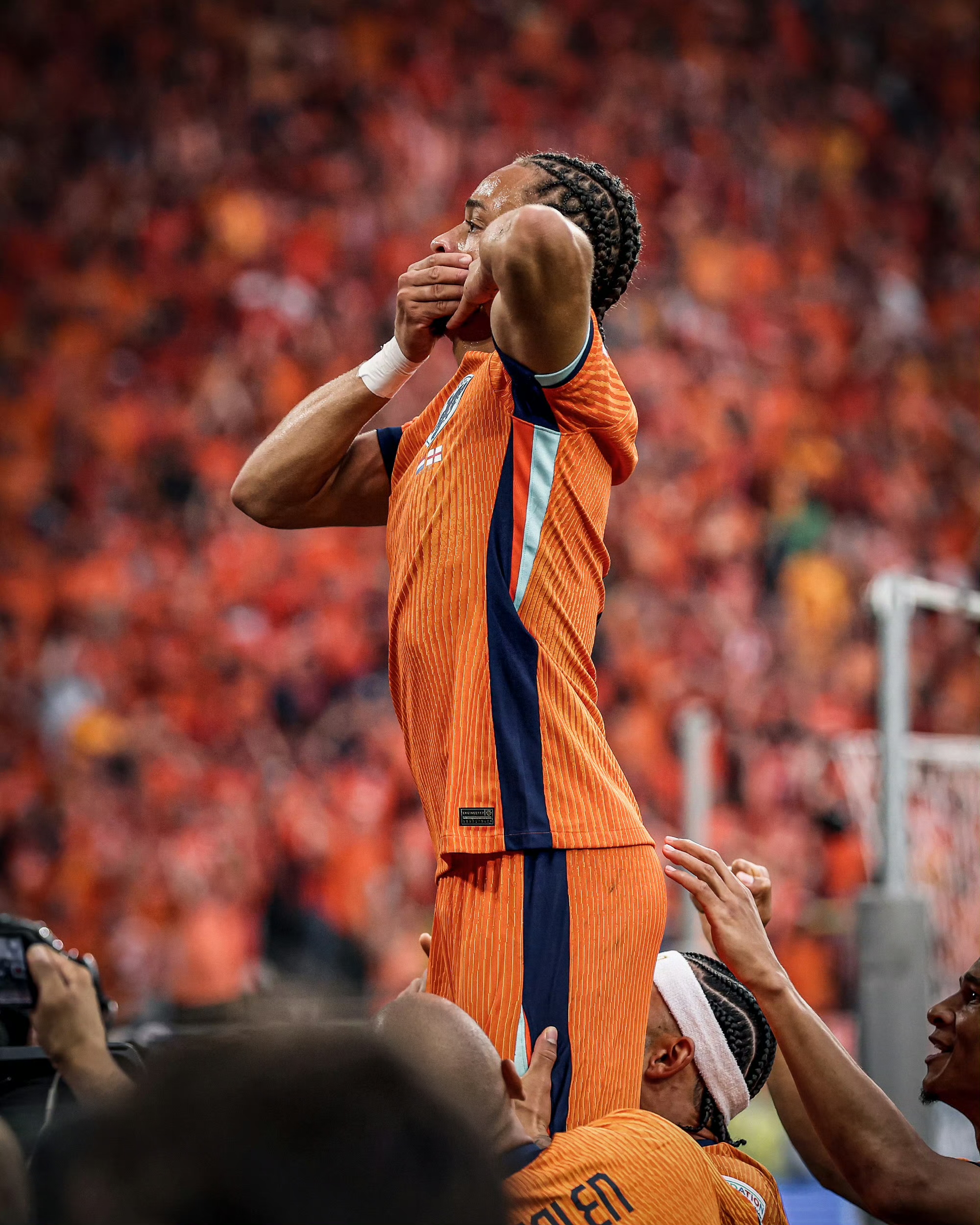 杏彩体育网页版入口-荷兰队在比赛中遭遇挫折