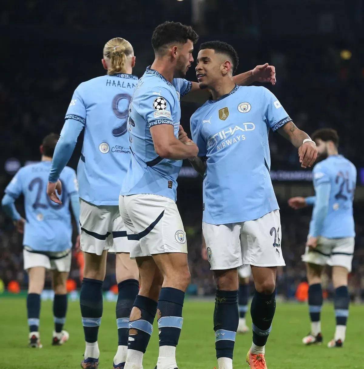 曼城主场-大胜,领跑欧冠小组赛 曼城主场-大胜,领跑欧冠小组赛