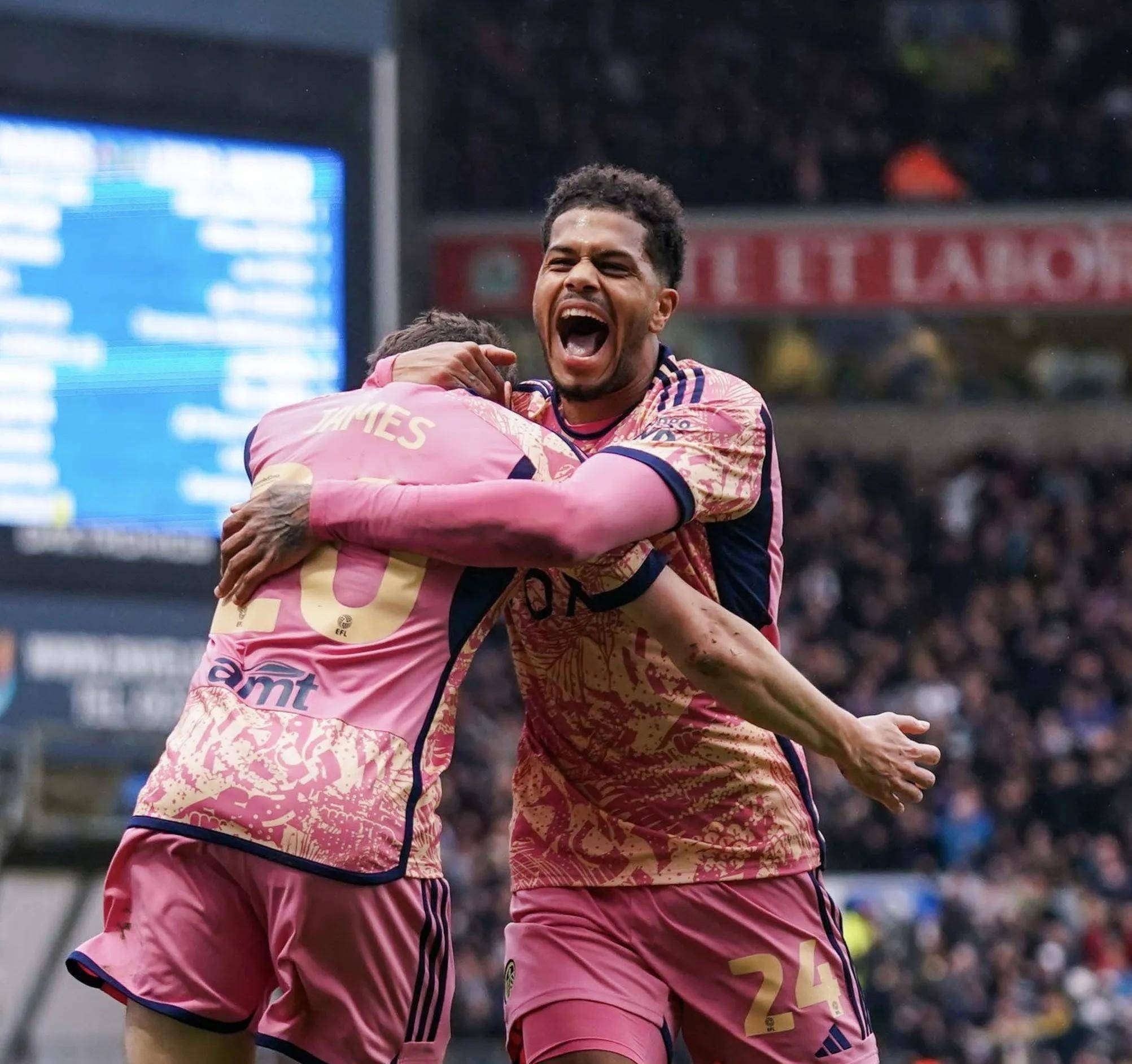 关于阿斯顿维拉大胜温布尔登,继续领跑英冠的信息 关于阿斯顿维拉大胜温布尔登,继续领跑英冠的信息