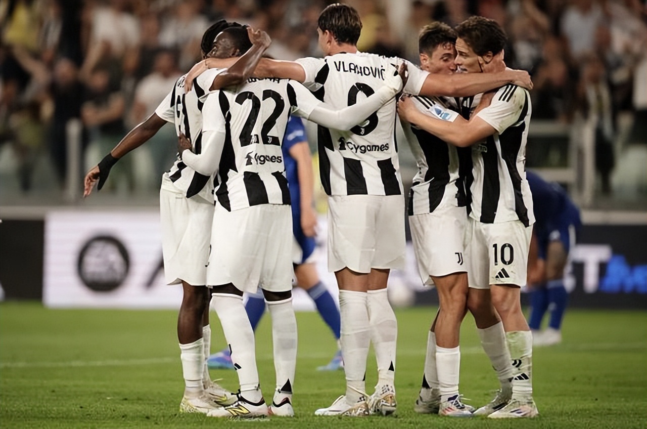 尤文图斯球员集体宣誓,誓言保卫冠军 尤文图斯球员集体宣誓,誓言保卫冠军