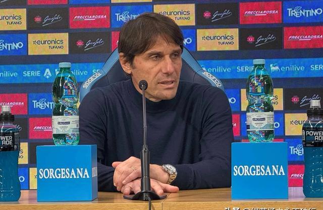 杏彩体育中国官网-那不勒斯遭遇困境，连续几轮不胜的简单介绍