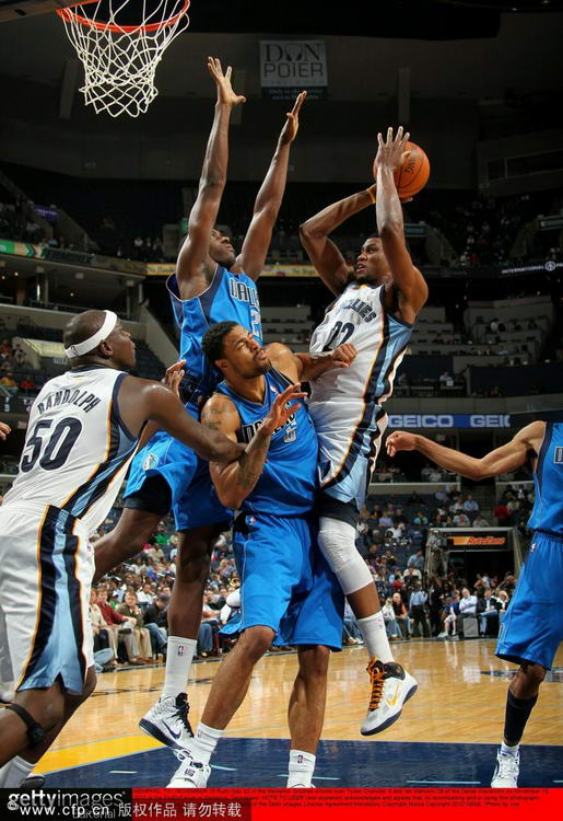 杏彩体育官方入口-关于灰熊擒下小牛，取得三连胜的信息