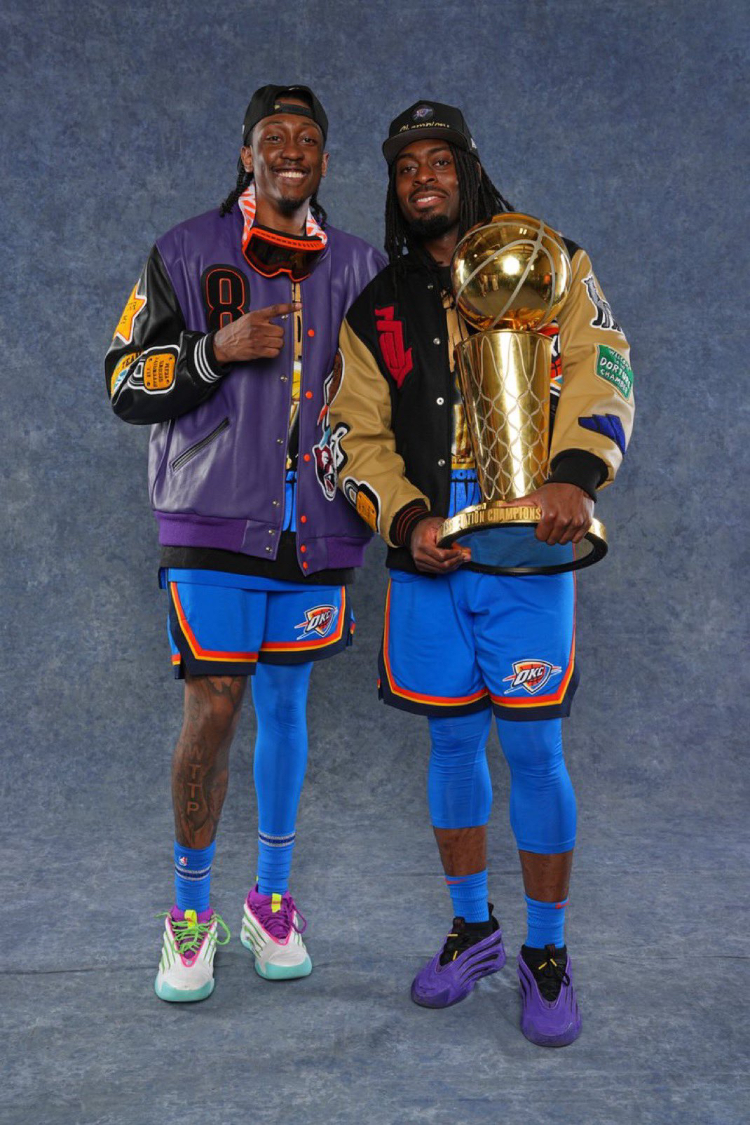 NBA总决赛次轮比赛,球迷热情助威 NBA总决赛次轮比赛,球迷热情助威