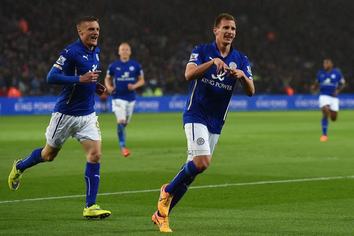 包含莱斯特城队在比赛中展现出强大实力，成功获得胜利的词条