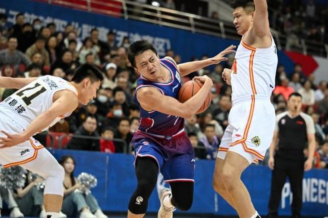 杏彩体育下载-吉林队客场不敌北京，遭遇连败