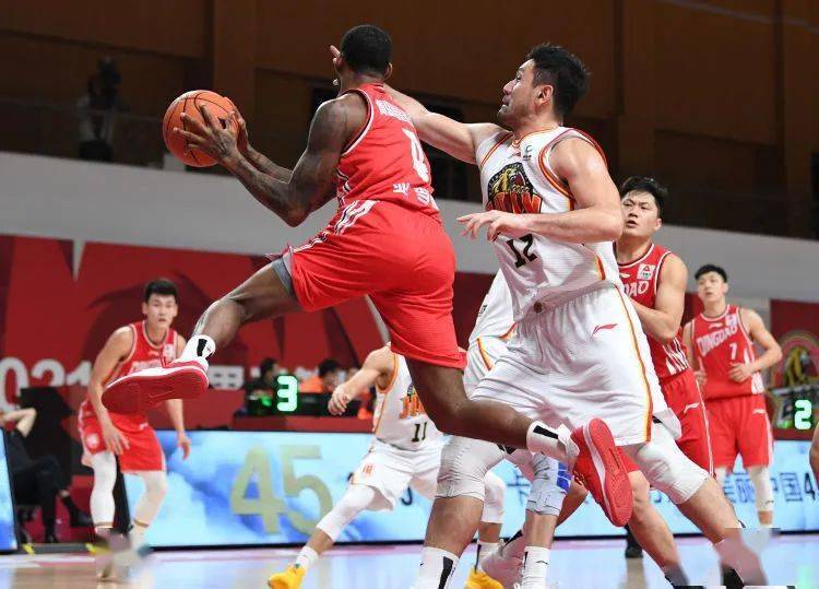 关于大连男篮遭遇四连败,战绩告急急需反弹的信息 关于大连男篮遭遇四连败,战绩告急急需反弹的信息